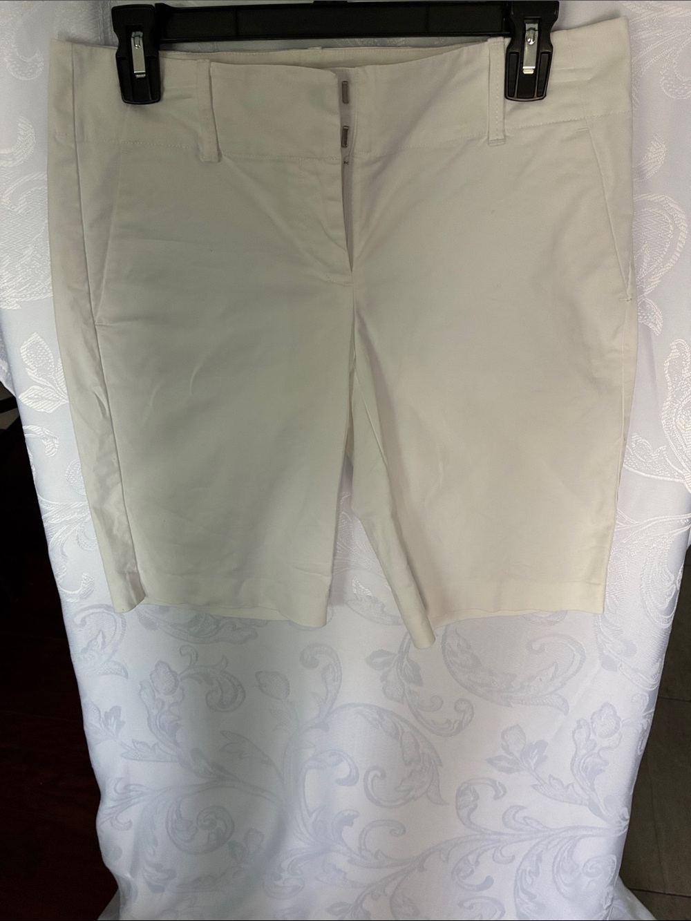Ann Taylor Cream Tailored Bermuda Shorts